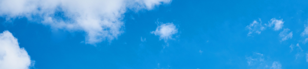 青　空の写真　新入社員の紹介　Instagram投稿（縦）